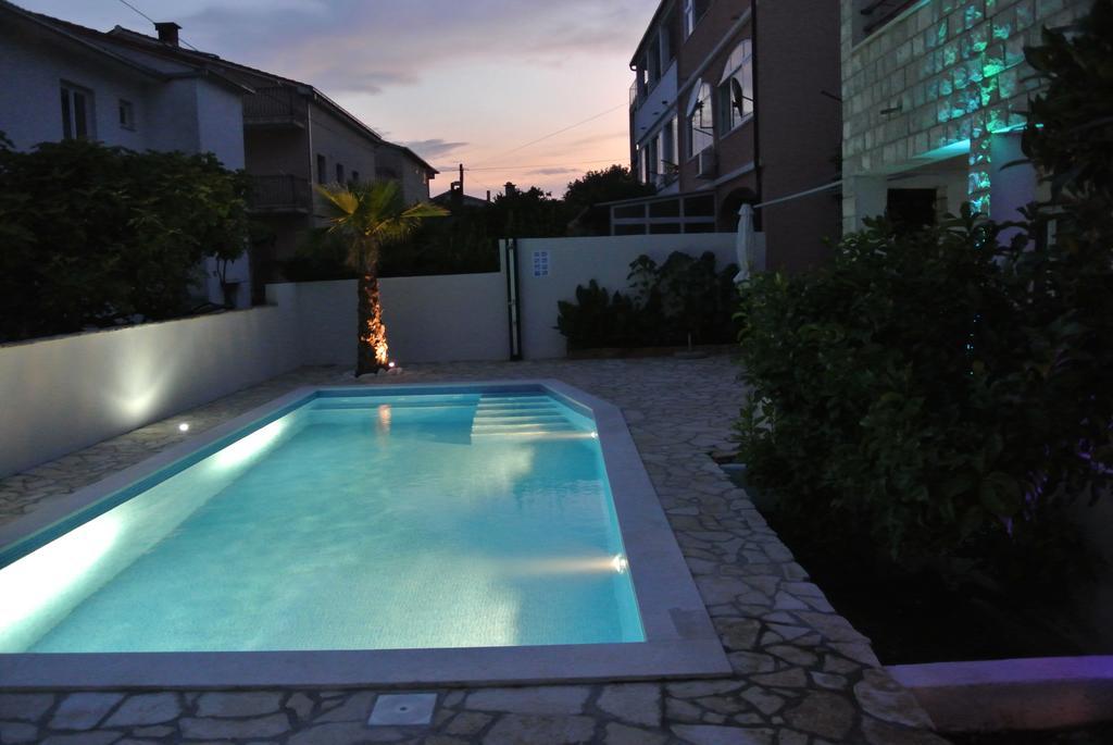 Apartments Priko Stari Grad  Exteriér fotografie