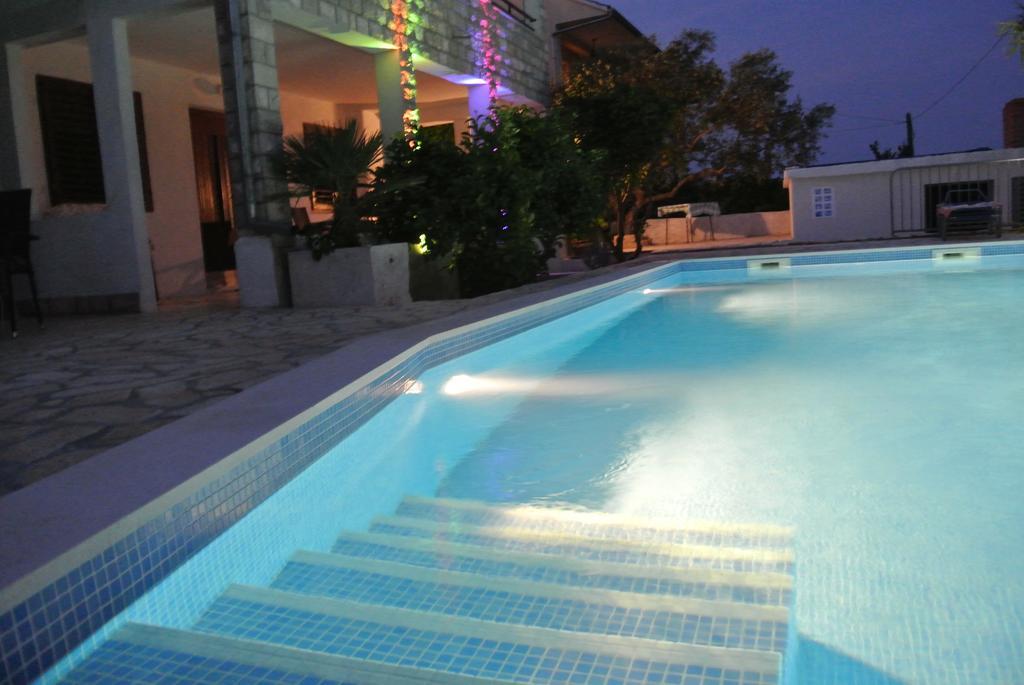 Apartments Priko Stari Grad  Exteriér fotografie